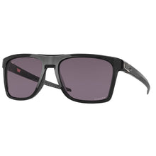 Carica l&#39;immagine nel visualizzatore di Gallery, Occhiale da Sole Oakley, Modello: 0OO9100 Colore: 01