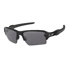 Carica l&#39;immagine nel visualizzatore di Gallery, Occhiale da Sole Oakley, Modello: 0OO9188 Colore: 918872