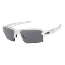 Carica l&#39;immagine nel visualizzatore di Gallery, Occhiale da Sole Oakley, Modello: 0OO9188 Colore: 918876