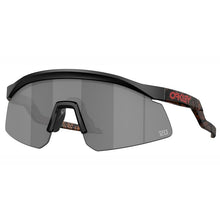 Carica l'immagine nel visualizzatore di Gallery, Occhiale da Sole Oakley, Modello: 0OO9229 Colore: 17