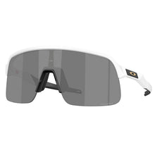 Carica l&#39;immagine nel visualizzatore di Gallery, Occhiale da Sole Oakley, Modello: 0OO9496 Colore: 13