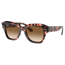 Carica l&#39;immagine nel visualizzatore di Gallery, Occhiale da Sole Ray Ban, Modello: 0RB2186 Colore: 133451