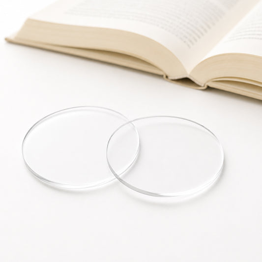 Lenti da lettura graduate per presbiopia con visione nitida da vicino, personalizzabili per qualsiasi montatura da vista.