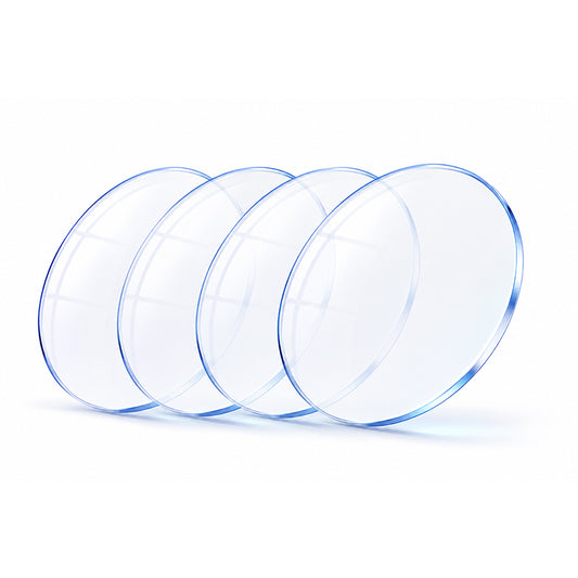 Lenti monofocali graduate Essilor con tecnologia Crizal Sapphire e Crizal Prevencia, per una visione nitida, protezione UV e comfort visivo superiore.