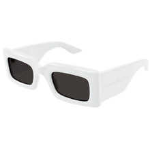 Carica l&#39;immagine nel visualizzatore di Gallery, Occhiale da Sole Alexander McQueen, Modello: AM0433S Colore: 005