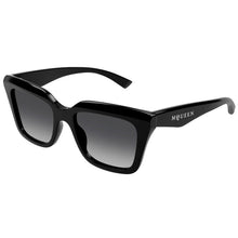 Carica l&#39;immagine nel visualizzatore di Gallery, Occhiale da Sole Alexander McQueen, Modello: AM0473S Colore: 001