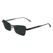Carica l&#39;immagine nel visualizzatore di Gallery, Occhiale da Sole Calvin Klein, Modello: CK24110S Colore: 001
