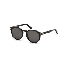 Carica l&#39;immagine nel visualizzatore di Gallery, Occhiale da Sole TomFord, Modello: FT0591 Colore: 01A