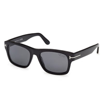 Carica l&#39;immagine nel visualizzatore di Gallery, Occhiale da Sole TomFord, Modello: FT1303 Colore: 01D