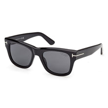 Carica l&#39;immagine nel visualizzatore di Gallery, Occhiale da Sole TomFord, Modello: FT1304 Colore: 01D