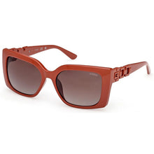Carica l&#39;immagine nel visualizzatore di Gallery, Occhiale da Sole Guess, Modello: GU00265H Colore: 44F