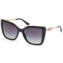 Carica l&#39;immagine nel visualizzatore di Gallery, Occhiale da Sole Guess, Modello: GU00266 Colore: 01B