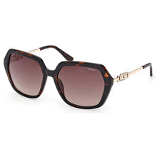 Carica l&#39;immagine nel visualizzatore di Gallery, Occhiale da Sole Guess, Modello: GU00267 Colore: 52F