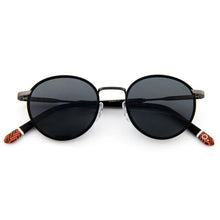 Carica l&#39;immagine nel visualizzatore di Gallery, Occhiale da Sole Etnia Barcelona, Modello: LlaFranchSun Colore: GMBK