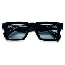Carica l&#39;immagine nel visualizzatore di Gallery, Occhiale da Sole Etnia Barcelona, Modello: Lluis Colore: BK
