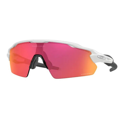 Occhiale da Sole Oakley, Modello: OO9211 Colore: 921104